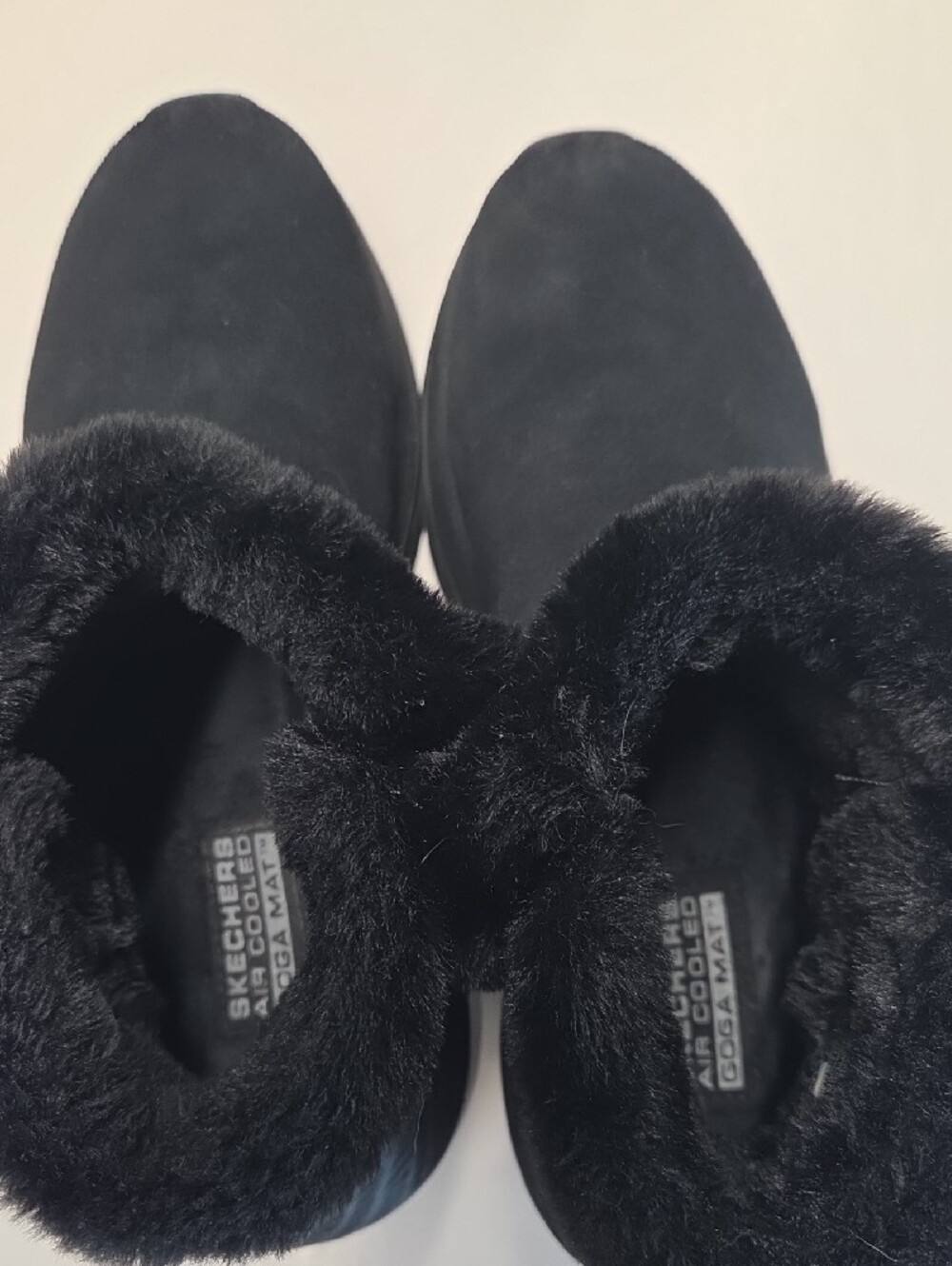 Skechers Black Faux-Fur Slip-On Ankle Booties Size 8 - Picture 7 of 8